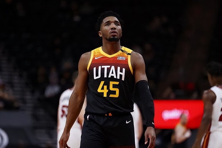 有时候背后 有时候背后